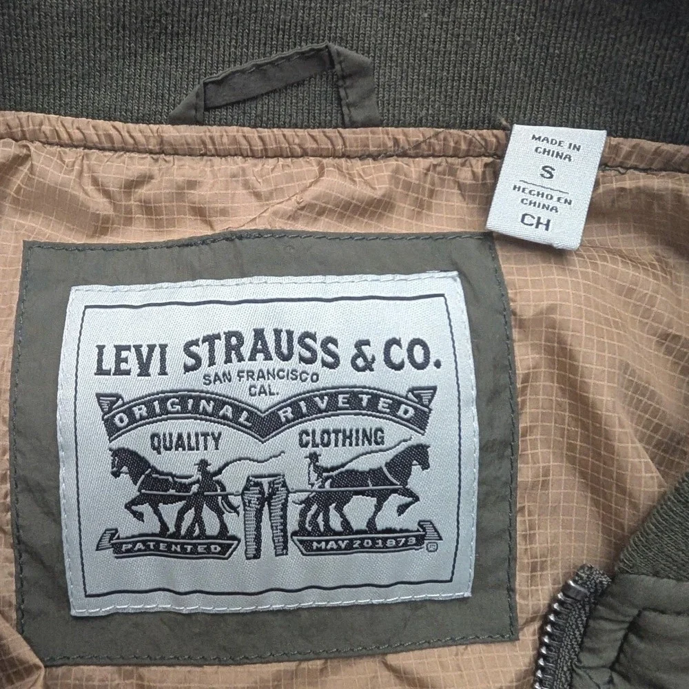Levi's Quilted Bomber Jacket Mens Small Olive Green Diamond Stitch Full Zip